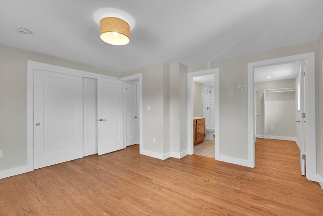 Building Photo - $3,045.00, 4-bed, 3 bath, located in Arvada.
