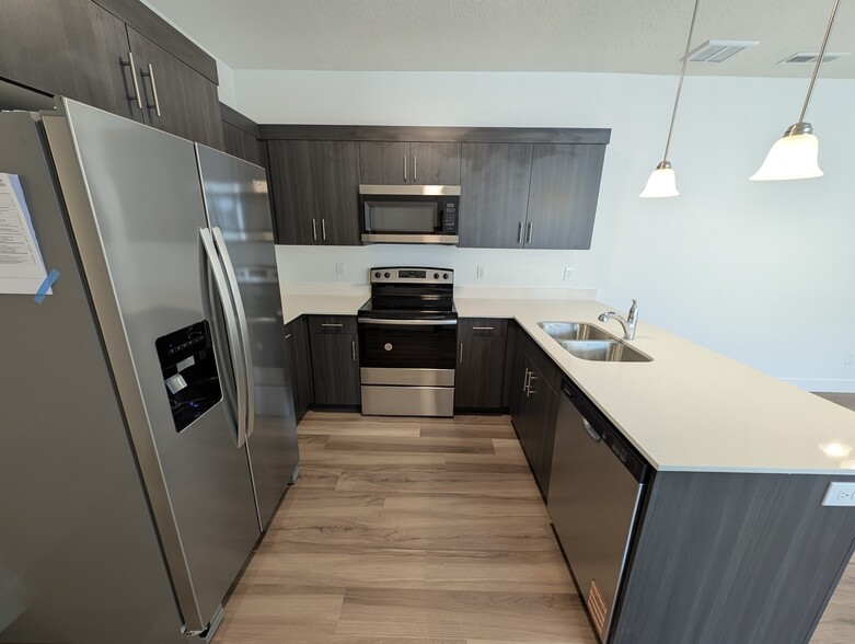 Building Photo - 3993 W Big Horn Dr