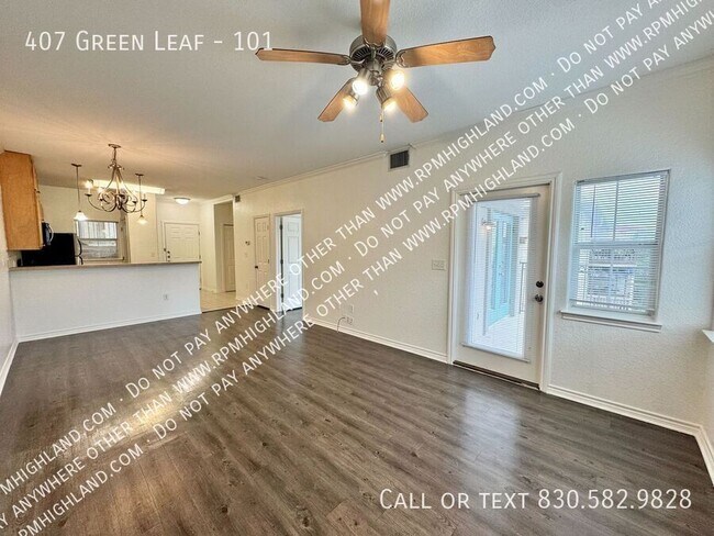 Building Photo - 407 Green Leaf