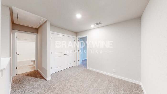 Building Photo - 10332 Ida Garden Way