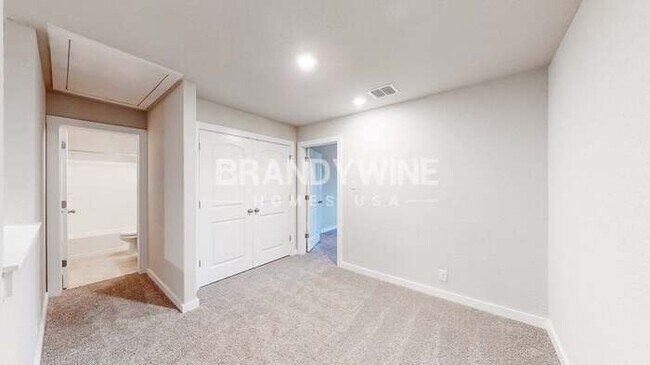 Building Photo - 10313 Ida Gdn Wy