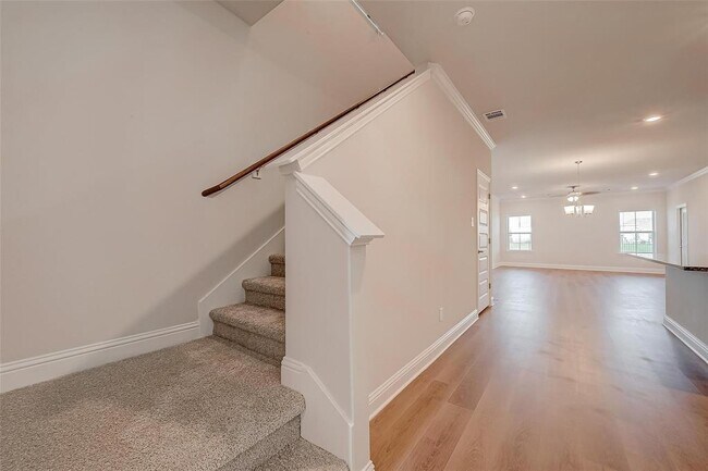 Building Photo - 429 Aurora Creek Ln