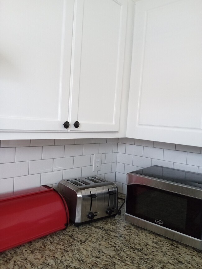 Building Photo - 1017 Wheel House Ln