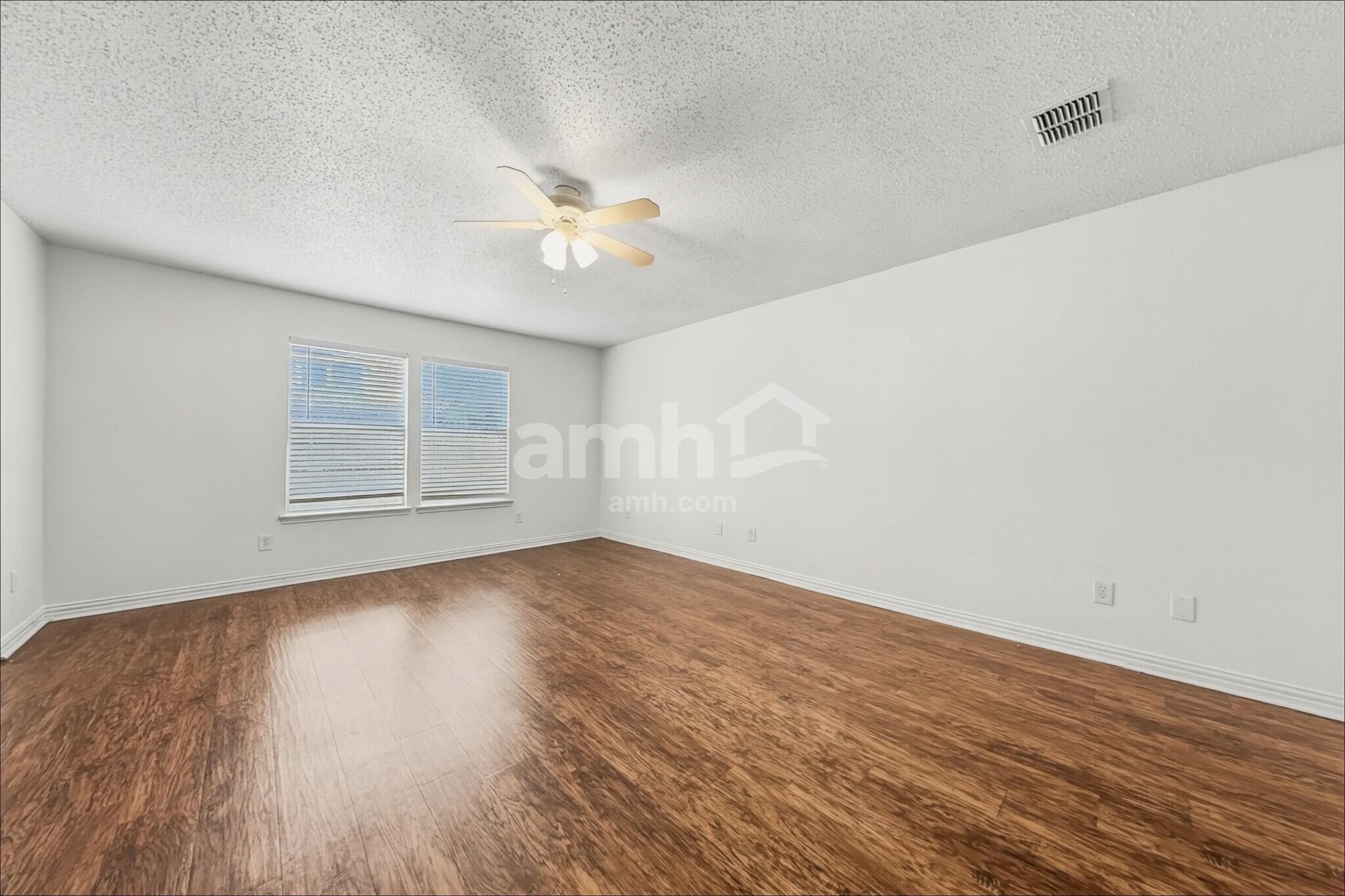 Building Photo - 4405 Statesman Ln