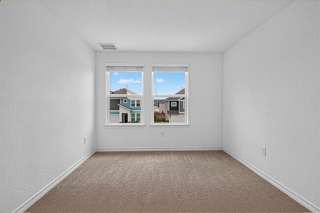 Building Photo - 2911 St Regis Dr