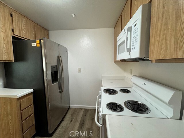Primary Photo - 225 N Highland Ave