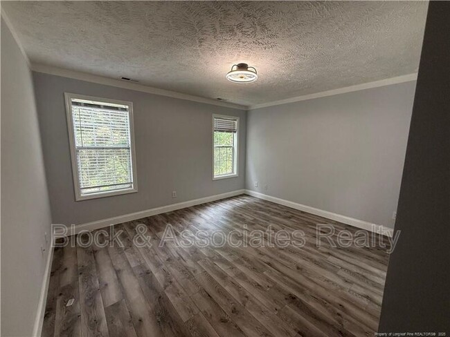 Building Photo - 392 Bubble Creek Ct