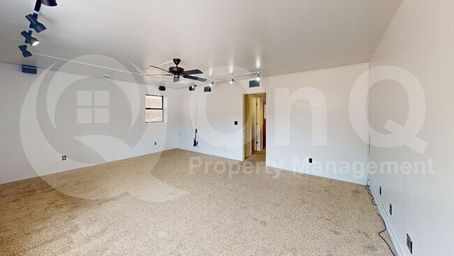 Building Photo - 1835 E Ganymede Dr