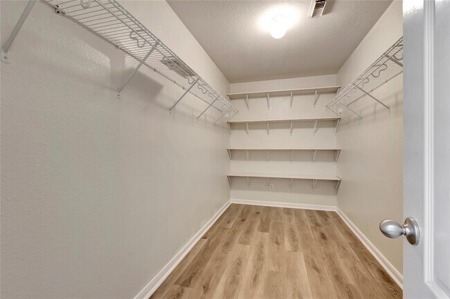 Building Photo - 3854 Clobourne Crossing Ln