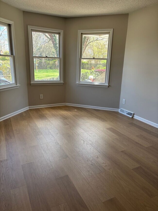 Building Photo - 3 Bedroom Salisbury, NC home.