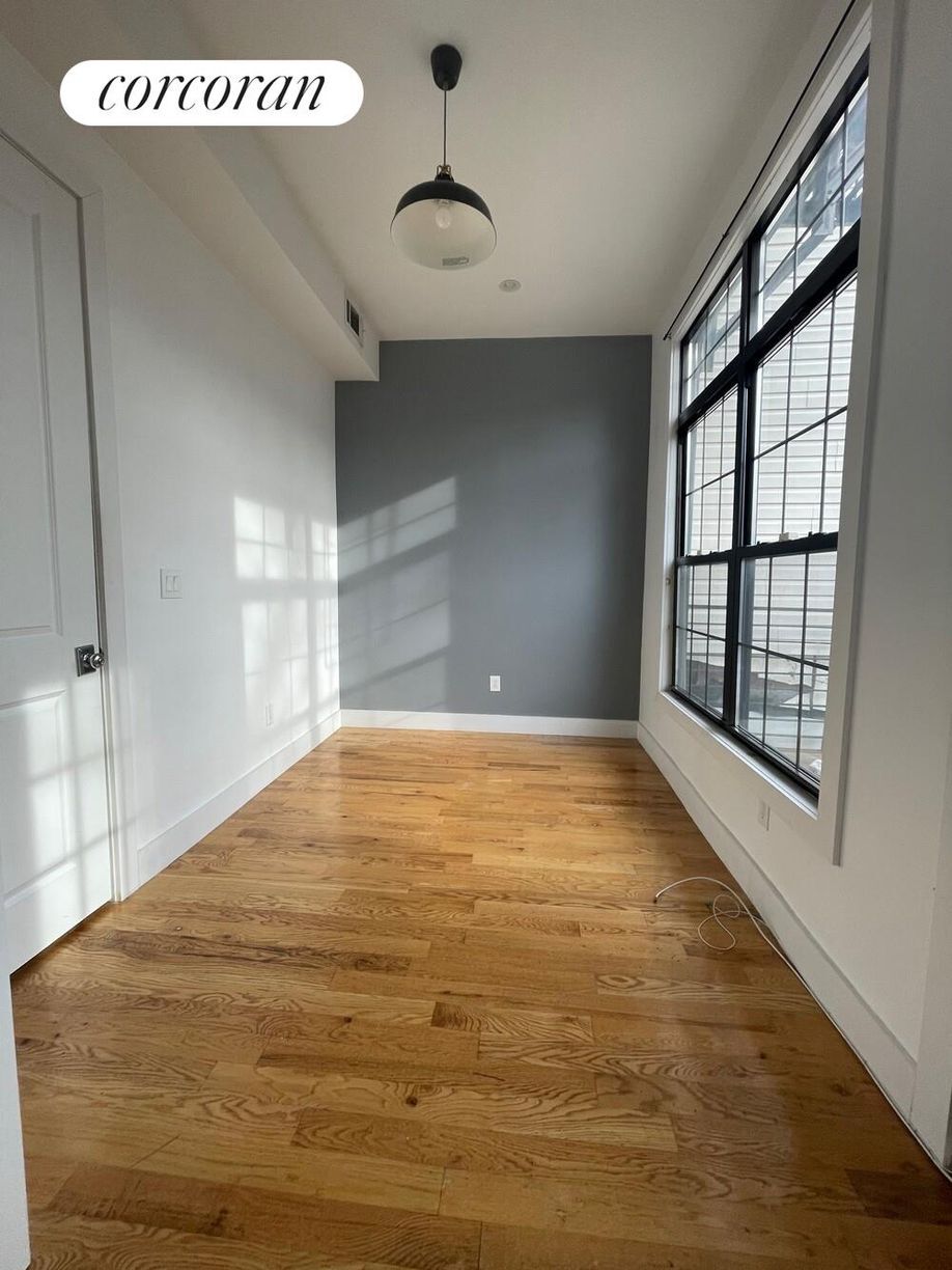 Building Photo - 2060 Pacific St