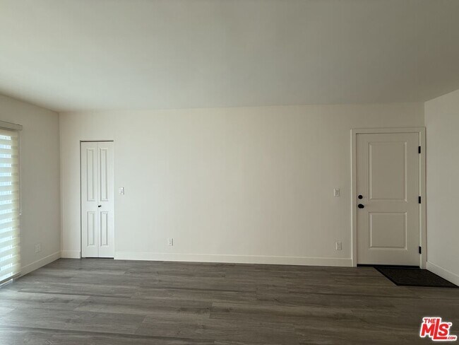 Building Photo - 3707 S Canfield Ave