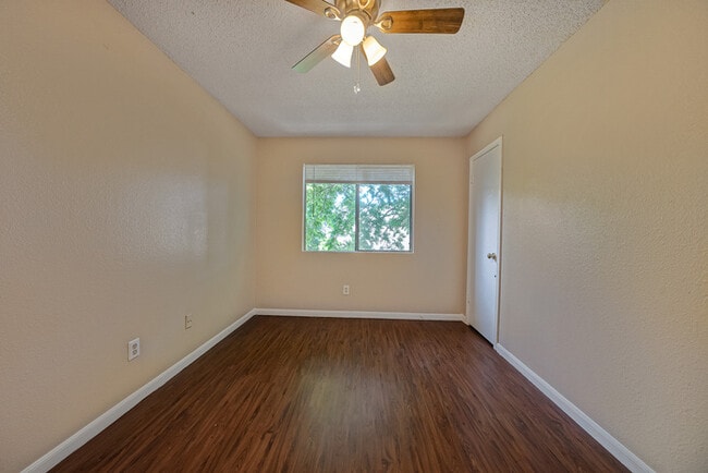 Building Photo - 14203 Sussman Ct