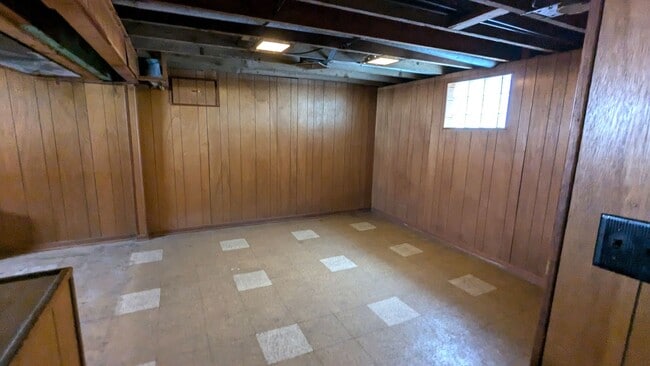 Building Photo - 1125 Pennoyer Ave