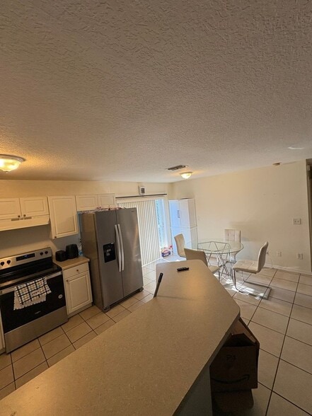 Building Photo - 2609 E Emma St