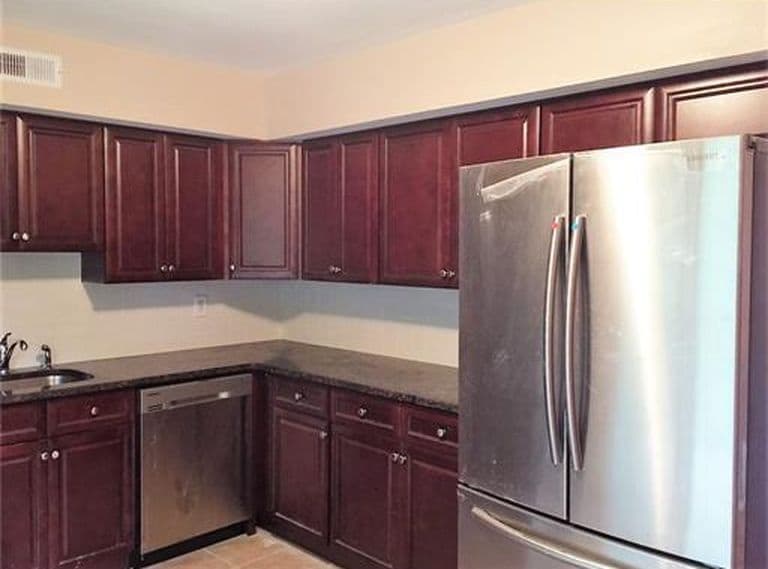 Building Photo - 104 Mandon Ct