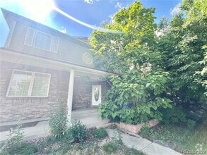 Building Photo - 2695 S University Blvd