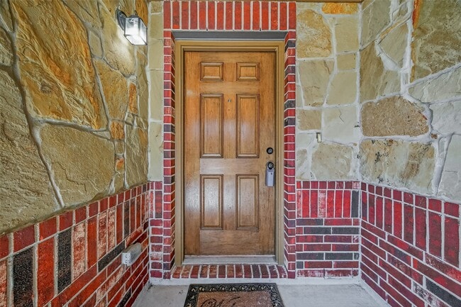 Building Photo - 16506 Lanesborough Dr