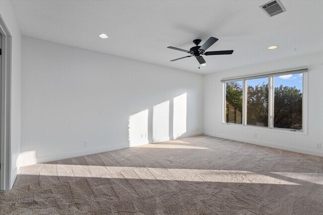 Building Photo - 106 Confidence Cove