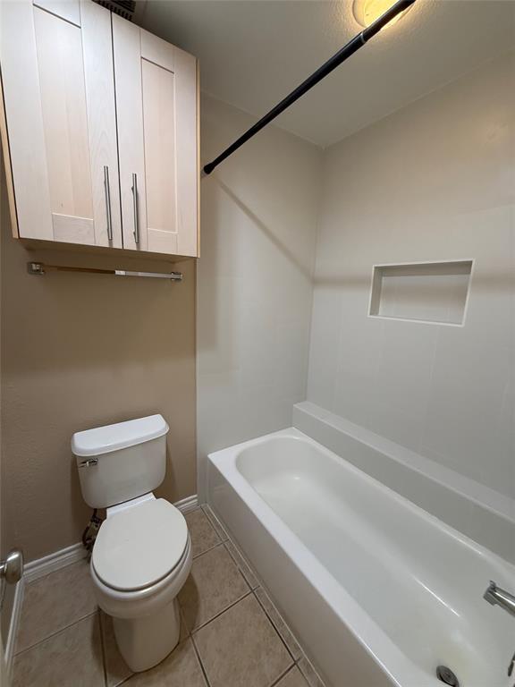 Building Photo - 7685 Northcross Dr