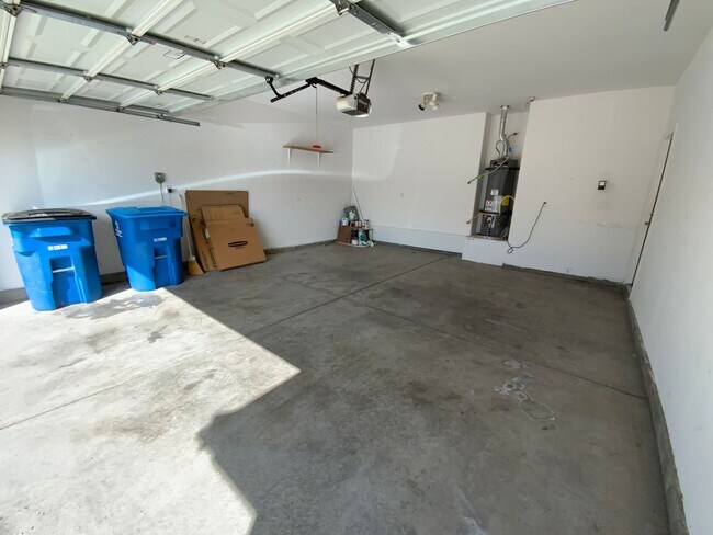 Building Photo - 1022 Pecos River Ave