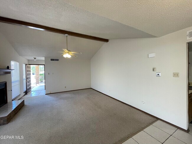 Building Photo - 10640 Islerock Dr
