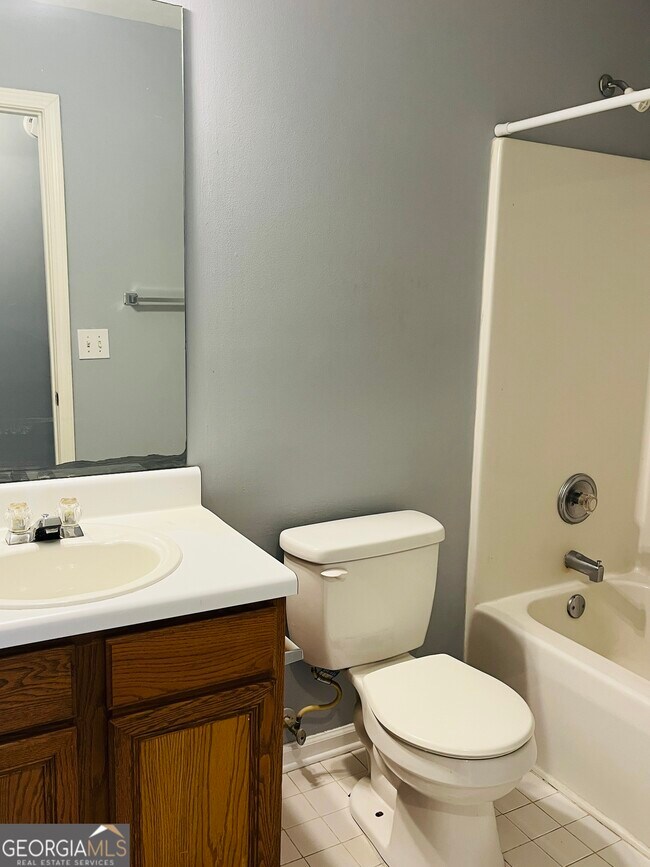 Building Photo - 405 Peeks Crossing Dr