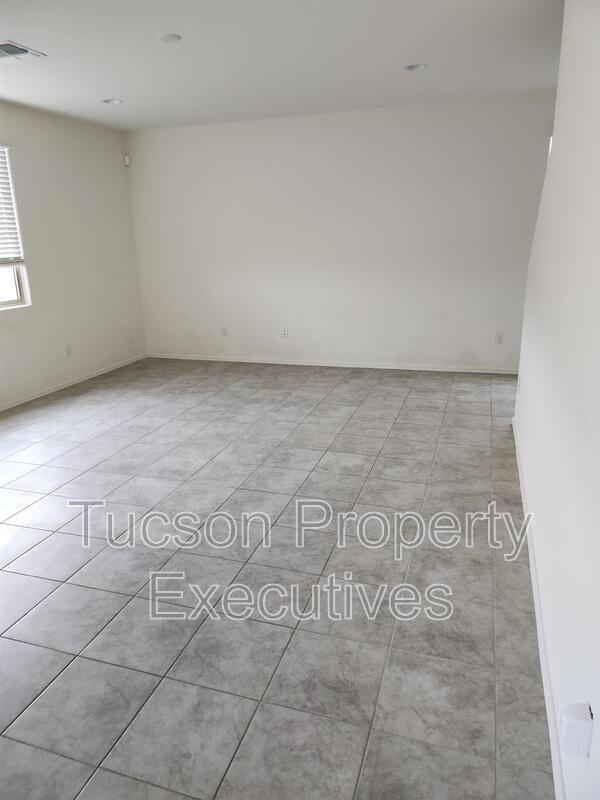 Building Photo - 6391 E Calle Hora Cero