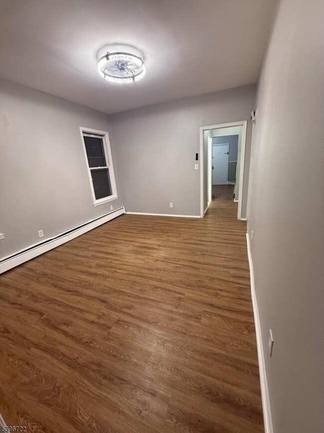 Building Photo - 27 Kling St