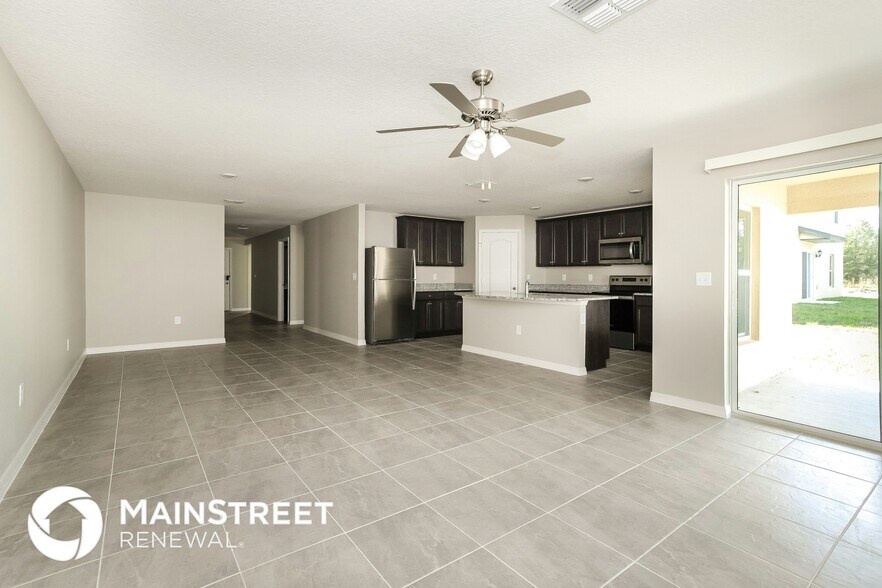 Building Photo - 123 Violet Ct