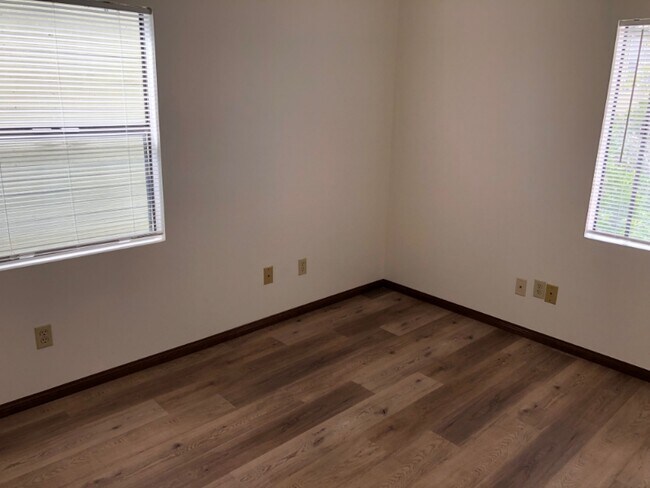 Building Photo - 1849 Junipero Ave