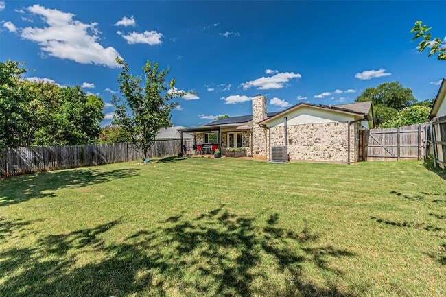 Building Photo - 2608 Nelwin Pl