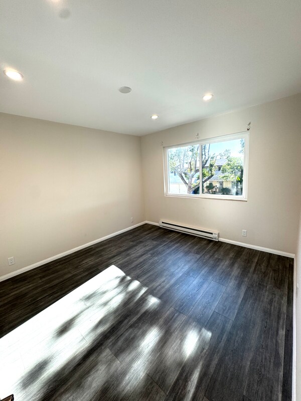 Building Photo - 600 E Harvard Rd