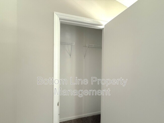 Building Photo - 6327 Windsor Gate Ln