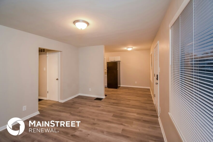 Building Photo - 5234 E 20th St