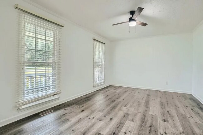 Building Photo - Updated 3BR Home on Corner Lot in Whitewater School District