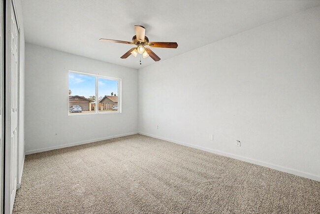 Building Photo - 5439 W Becker Ln
