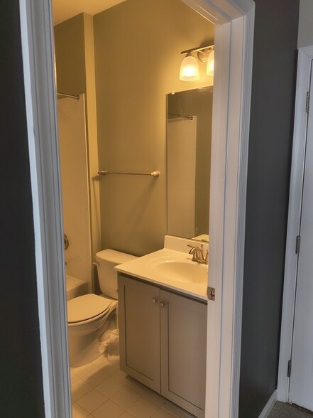 Building Photo - 15116 Hogshead Way