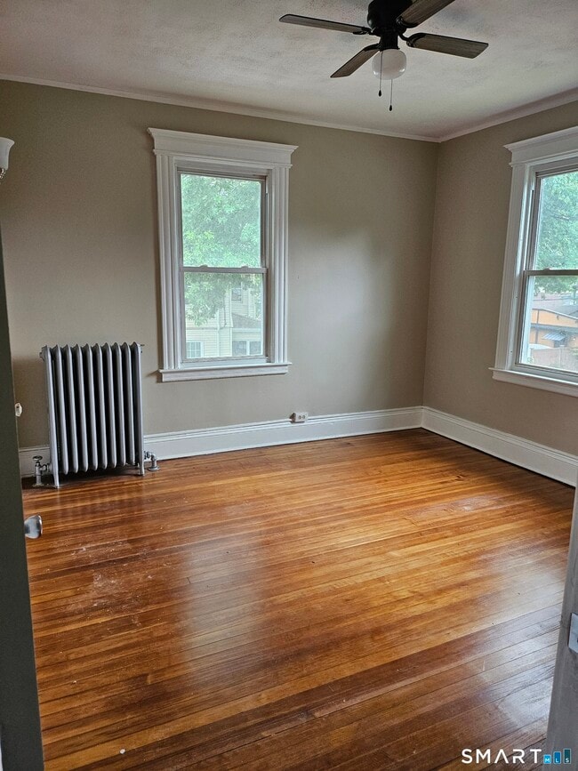 Building Photo - 71 Campfield Ave