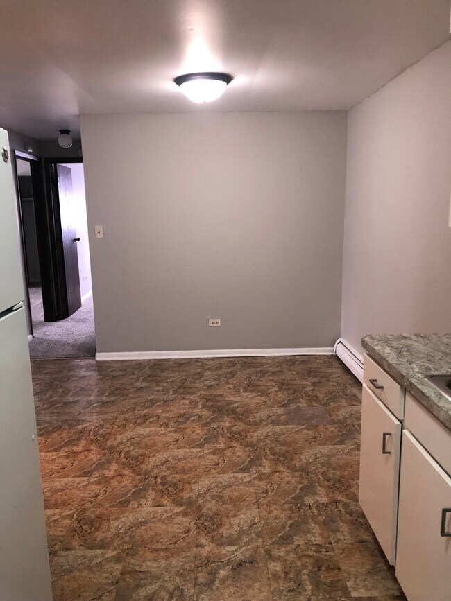 Building Photo - 140 Orchard Ct