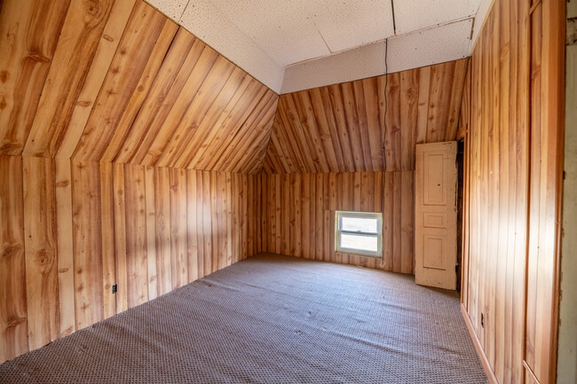 Building Photo - 1827 Gilbert St