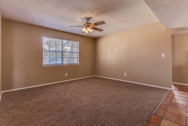 Building Photo - Upper Valley of West El Paso Rental Home