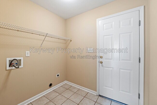 Building Photo - 803 Bell Springs Ct