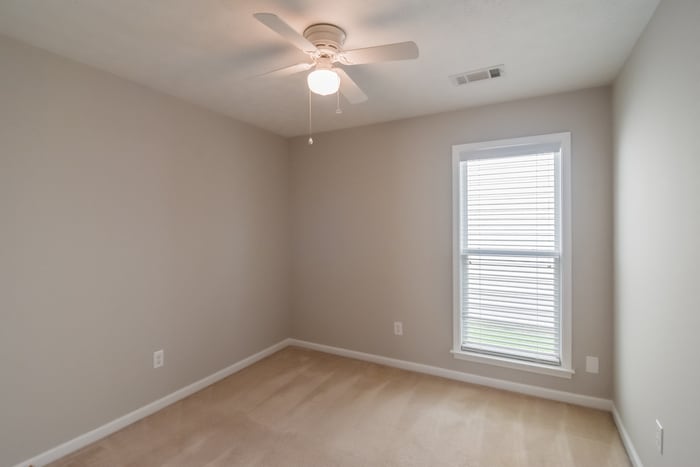 Building Photo - 4669 Young Pointe Manor