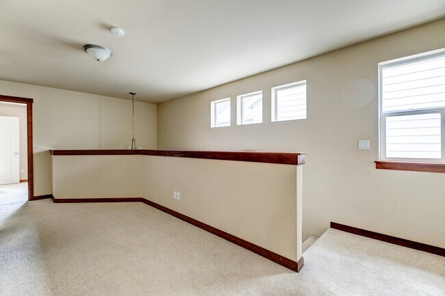 Building Photo - Spacious Bothell Home for Rent!