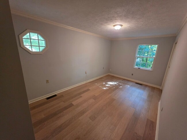 Building Photo - 9325 George Williams Rd