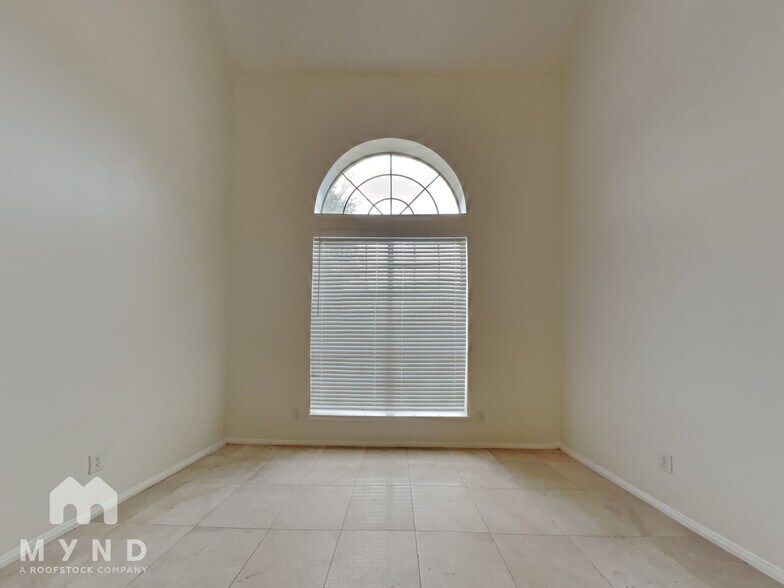 Building Photo - 9511 Weldridge Dr