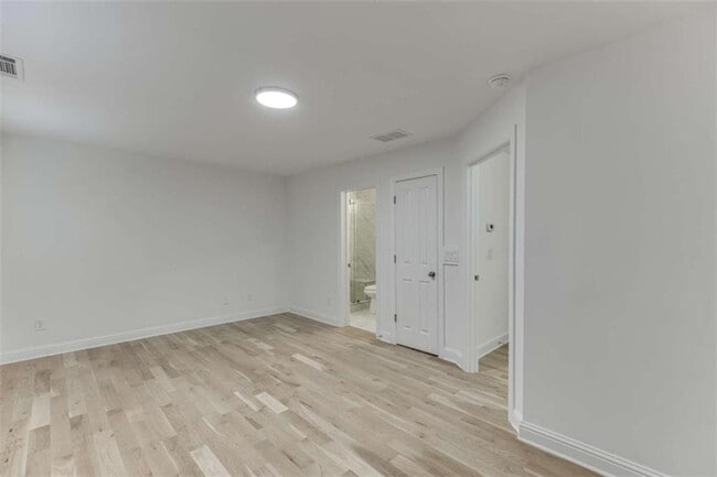 Building Photo - 10674 Weir Way