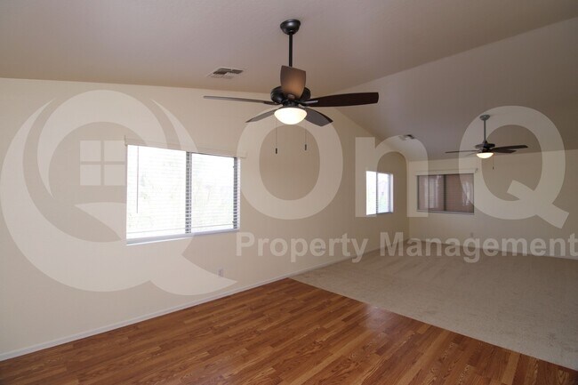 Building Photo - 43902 W Magnolia Rd