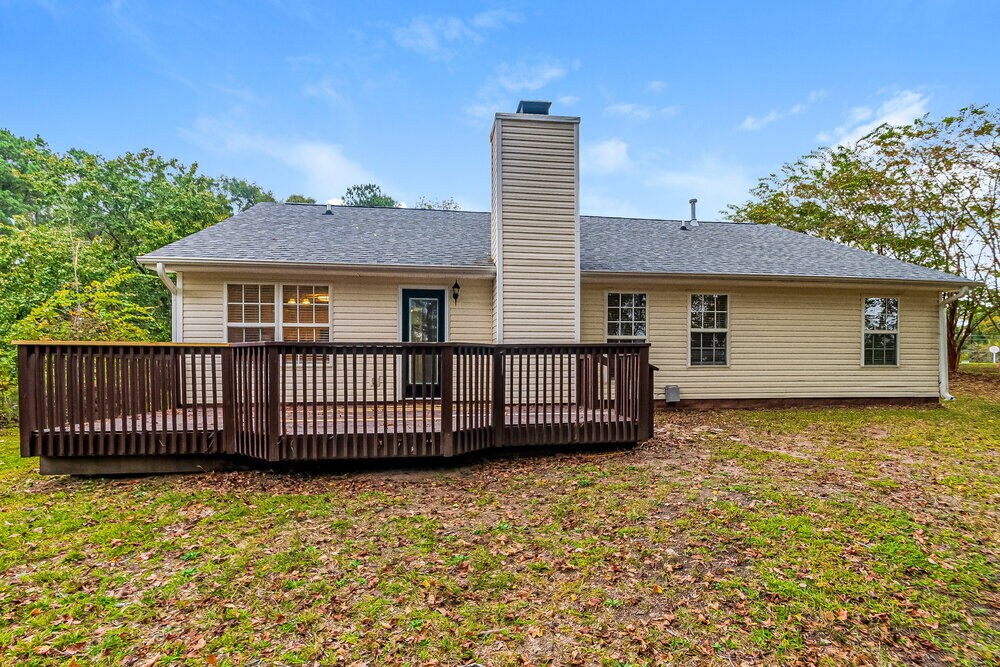 Building Photo - 401 Three Meadows Rd
